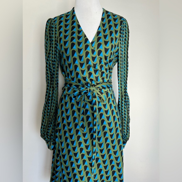 diane von furstenberg Gala Geo print wrap dresses Small - Picture 3 of 9